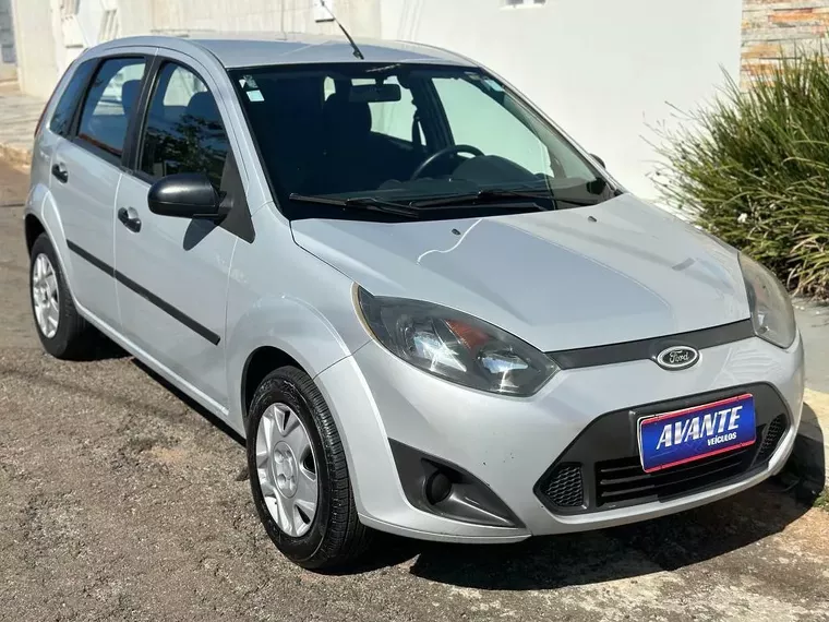 Ford Fiesta Prata 2