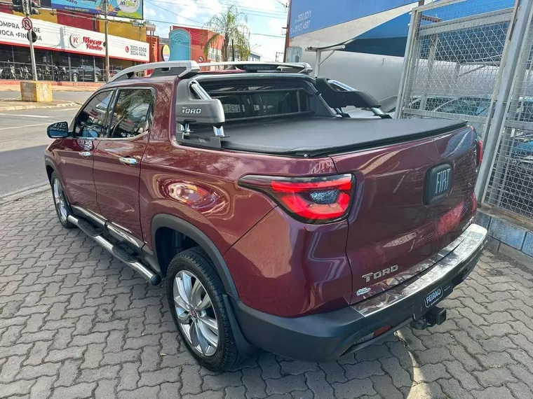 Fiat Toro Vermelho 12