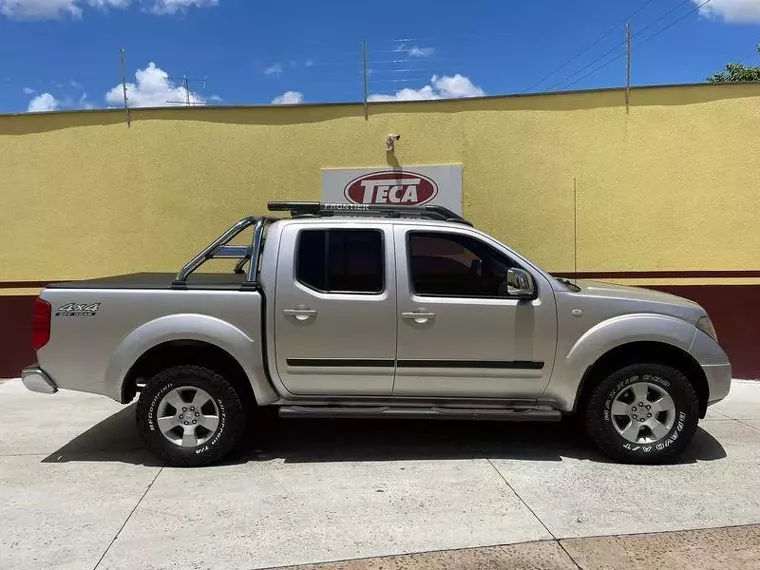 Nissan Frontier Prata 5