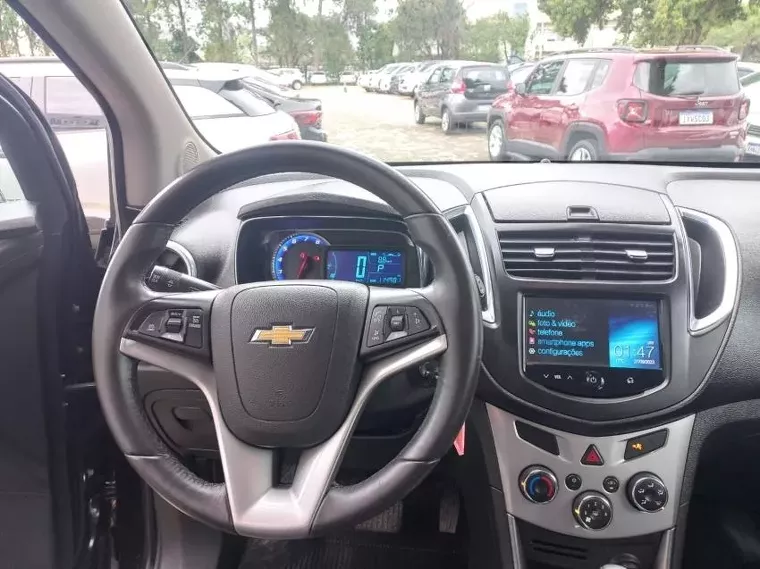 Chevrolet Tracker Preto 15