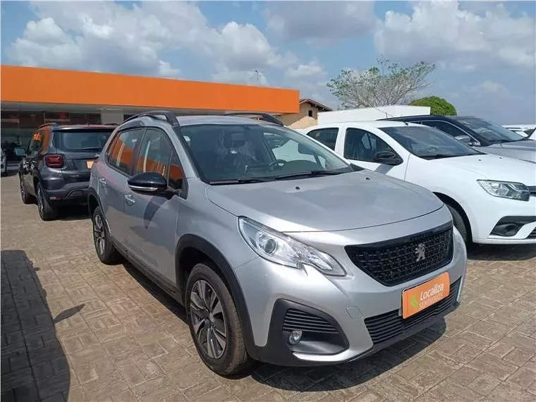 Peugeot 2008 Prata 6