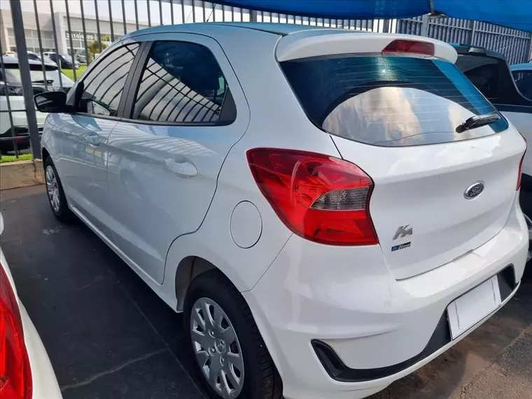 Ford KA Branco 7