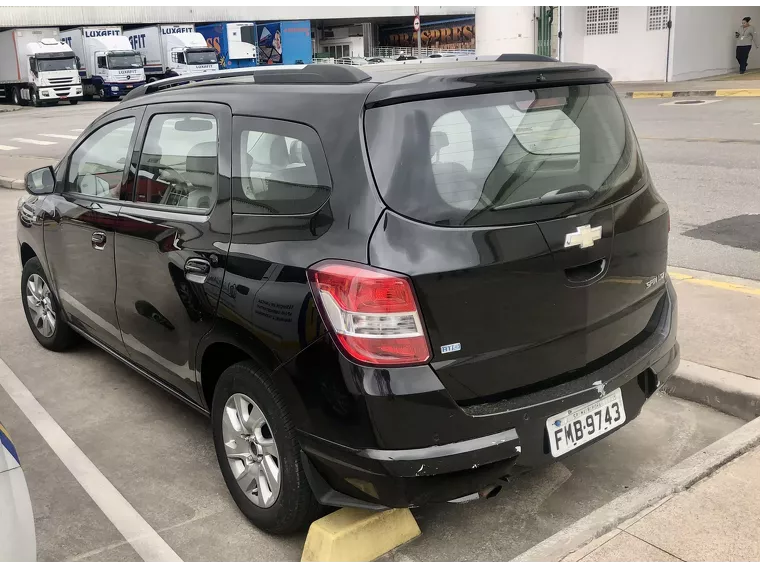 Chevrolet Spin Preto 5