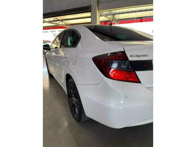 Honda Civic Branco 8