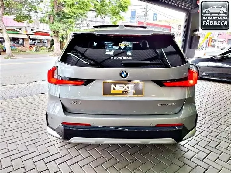 BMW X1 Prata 3