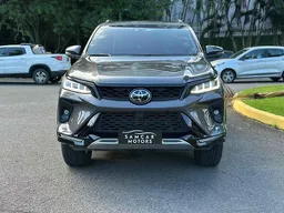 Toyota Hilux SW4