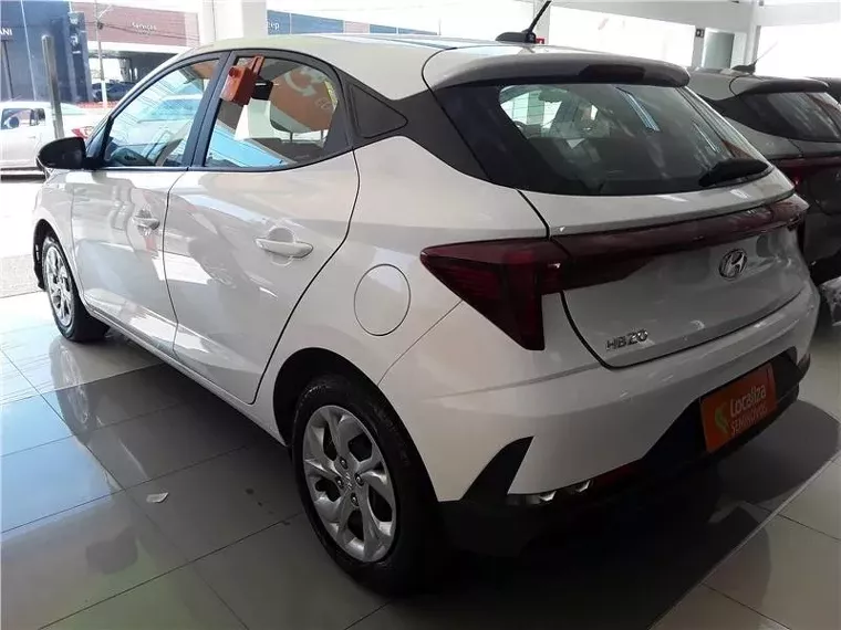 Hyundai HB20 Branco 13