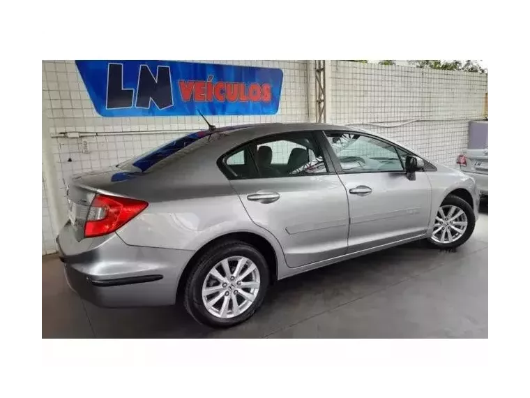 Honda Civic Cinza 2