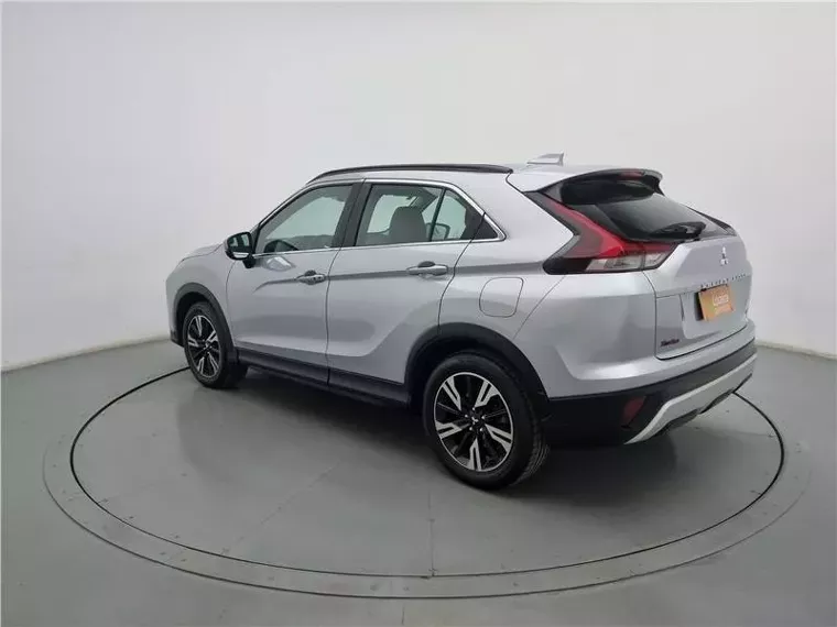 Mitsubishi Eclipse Cross Prata 8