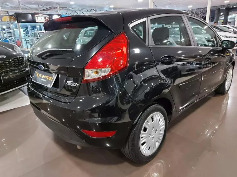 Ford Fiesta Preto 10