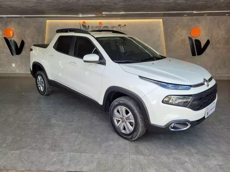 Fiat Toro Branco 2