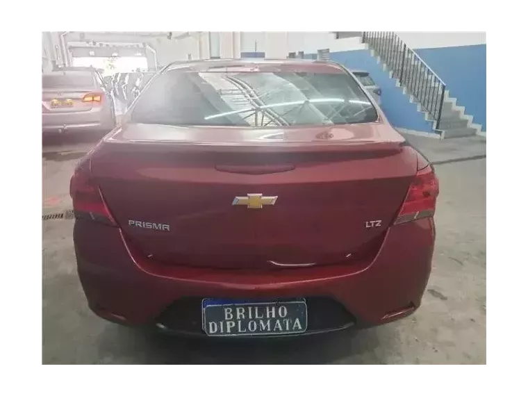 Chevrolet Prisma Vermelho 6