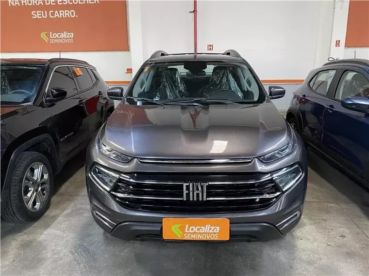 Fiat Toro Cinza 1