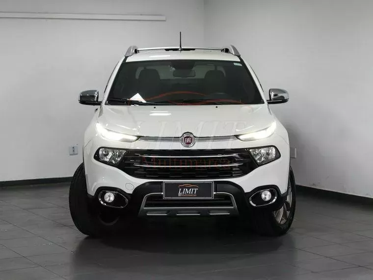 Fiat Toro Branco 4