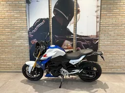 BMW F 900