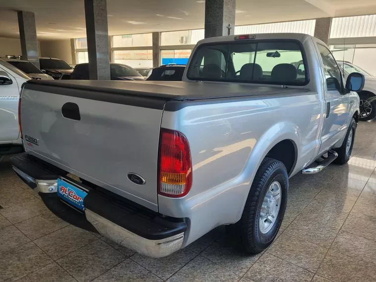 Ford F-250 Prata 9