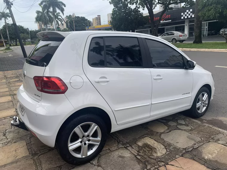 Volkswagen Fox Branco 24