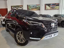 Toyota Hilux SW4