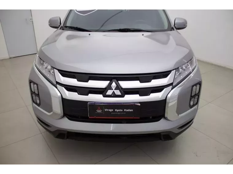 Mitsubishi Outlander Prata 8