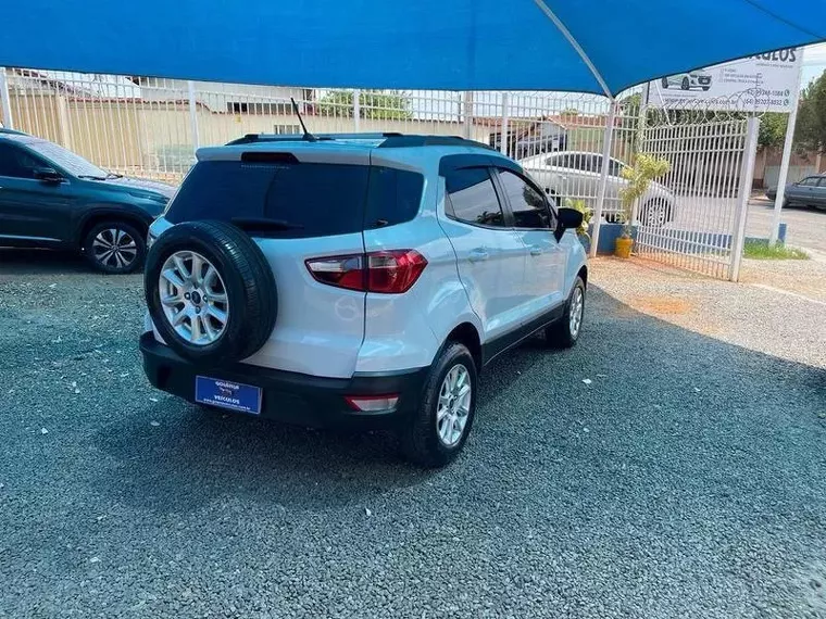 Ford Ecosport Branco 5