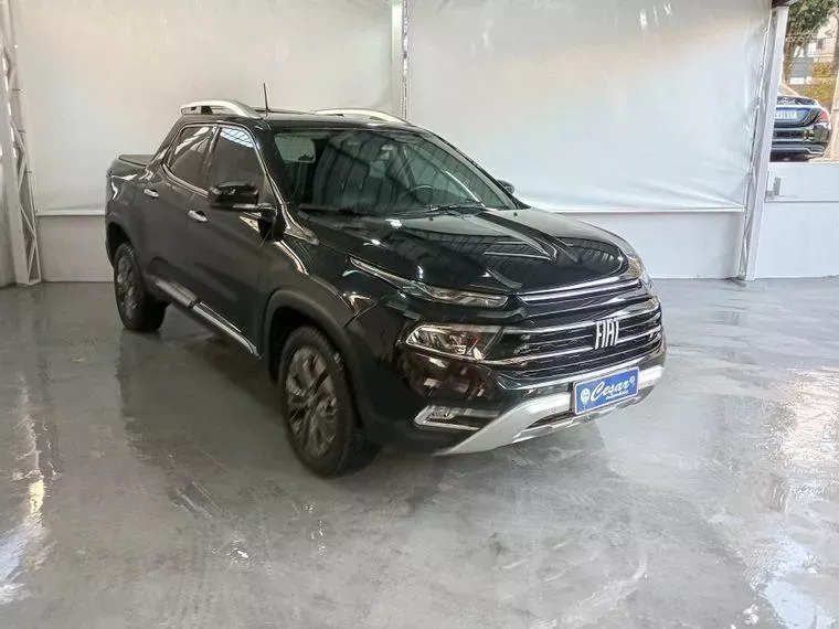 Fiat Toro Preto 1