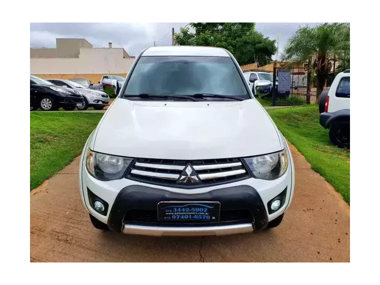 Mitsubishi L200 Triton Branco 6