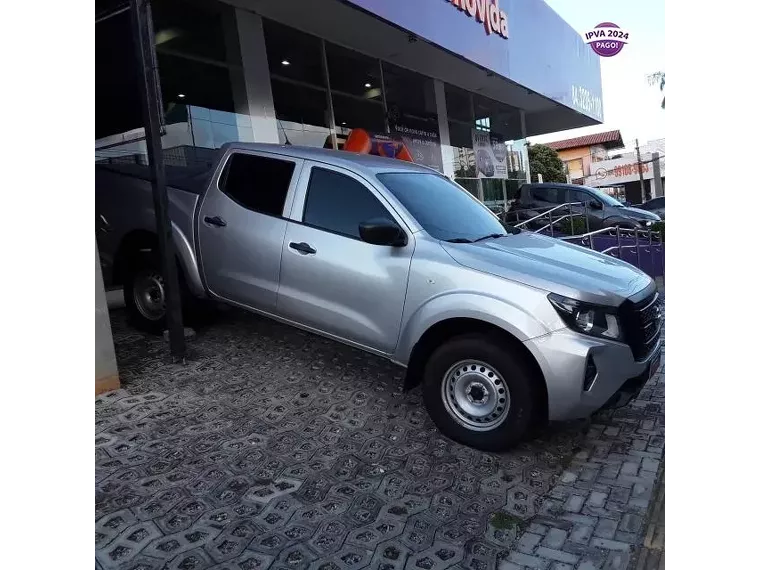 Nissan Frontier Prata 1