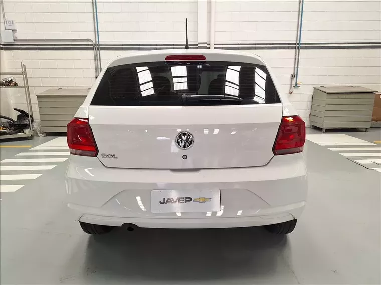 Volkswagen Gol Branco 11