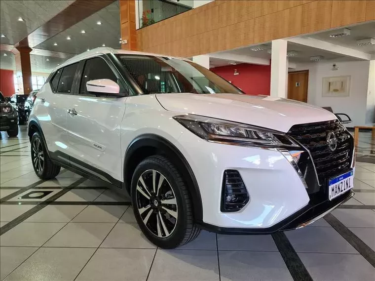 Nissan Kicks Branco 7