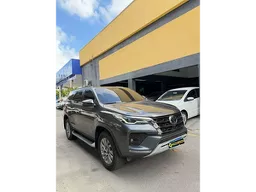 Toyota Hilux SW4