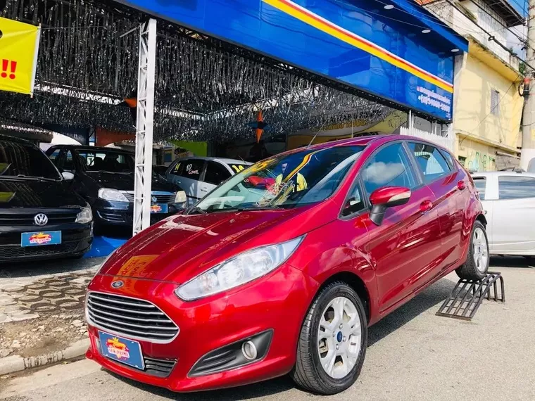 Ford Fiesta Vermelho 6