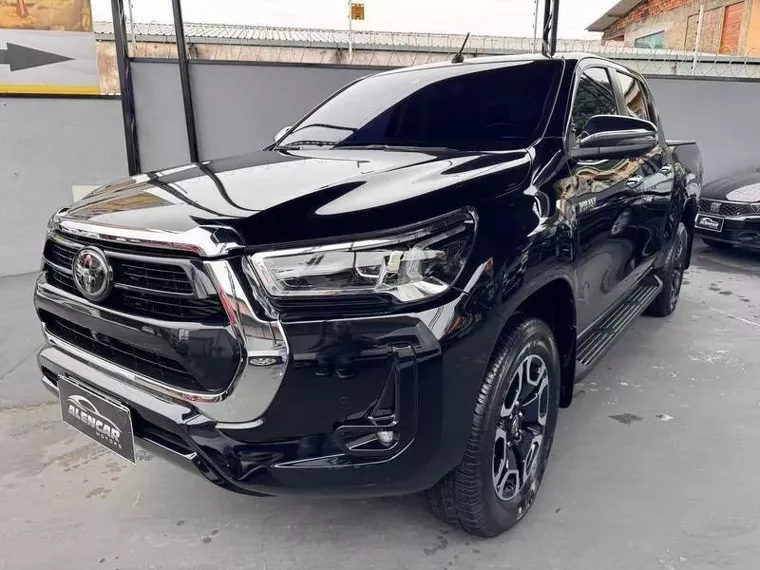 Toyota Hilux 2.8 D-4D TURBO DIESEL CD SRX 4X4 AUTOMÁTICO 2023