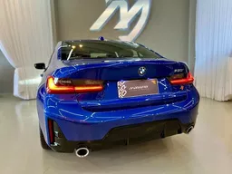 BMW 320i