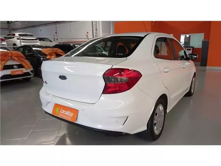 Ford KA Branco 10