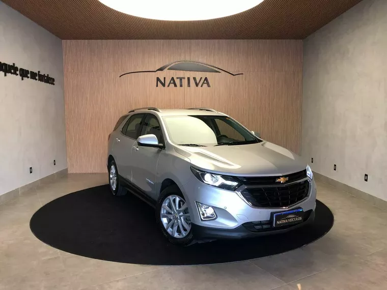 Chevrolet Equinox Prata 2