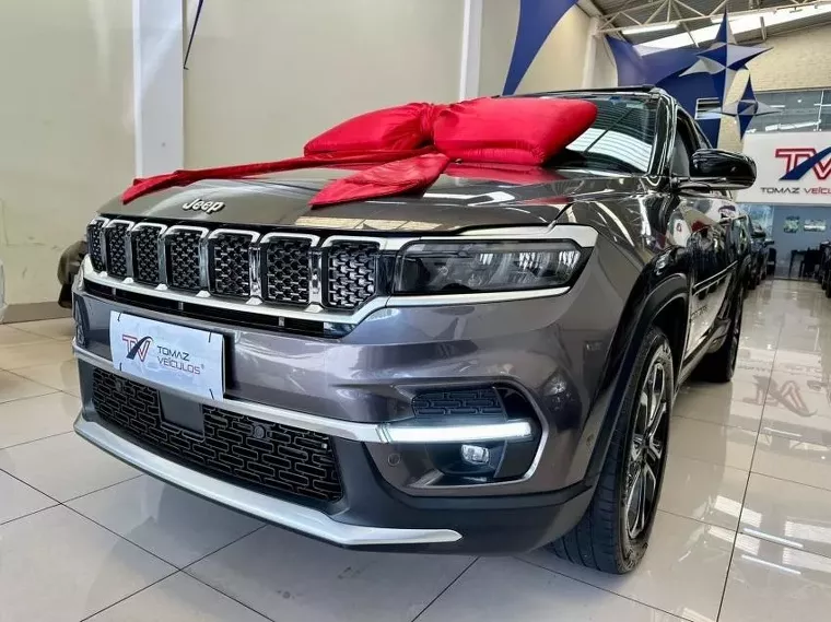 Jeep Commander Cinza 19