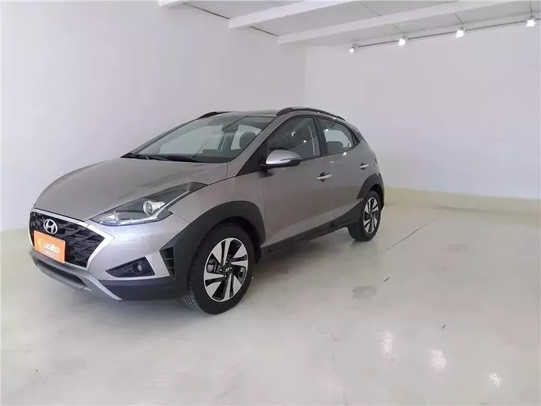 Hyundai HB20X Prata 1