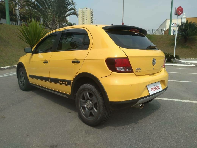 Volkswagen Gol Amarelo 6