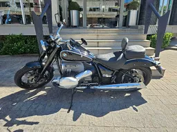 BMW R 18