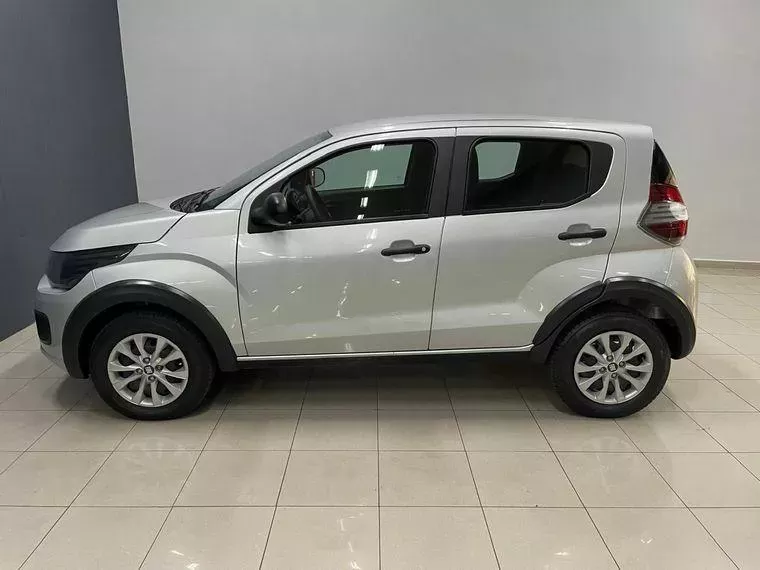 Fiat Mobi Prata 6