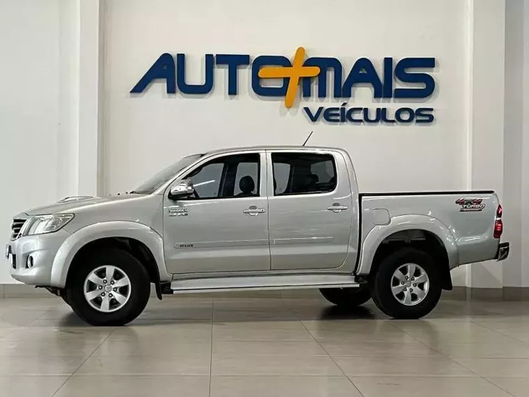 Toyota Hilux Prata 1