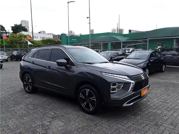 Mitsubishi Eclipse Cross Cinza 2