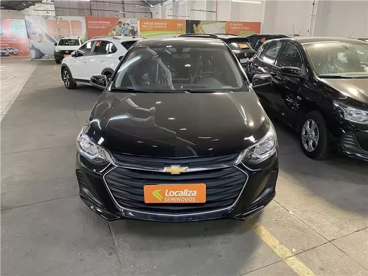 Chevrolet Onix Preto 2