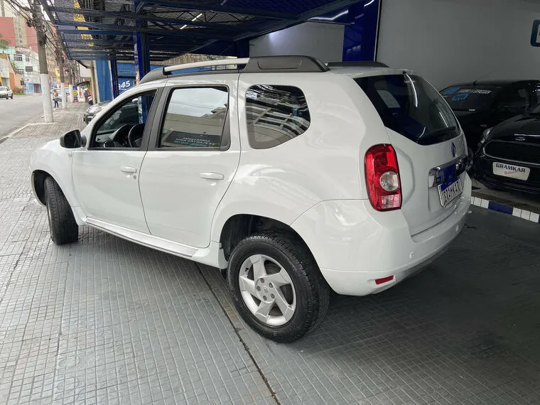 Renault Duster Branco 8