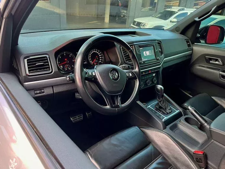 Volkswagen Amarok Prata 4