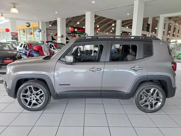 Jeep Renegade Cinza 18