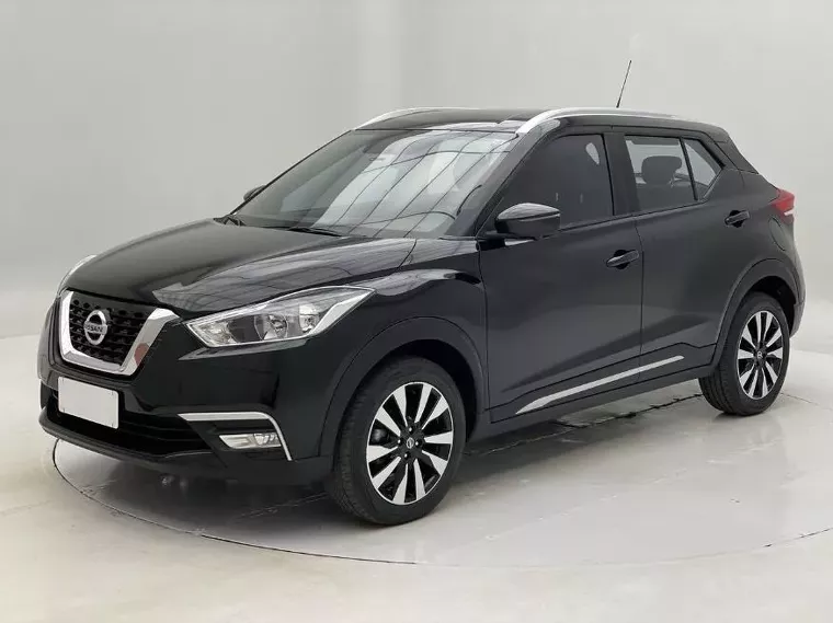 Nissan Kicks Preto 10