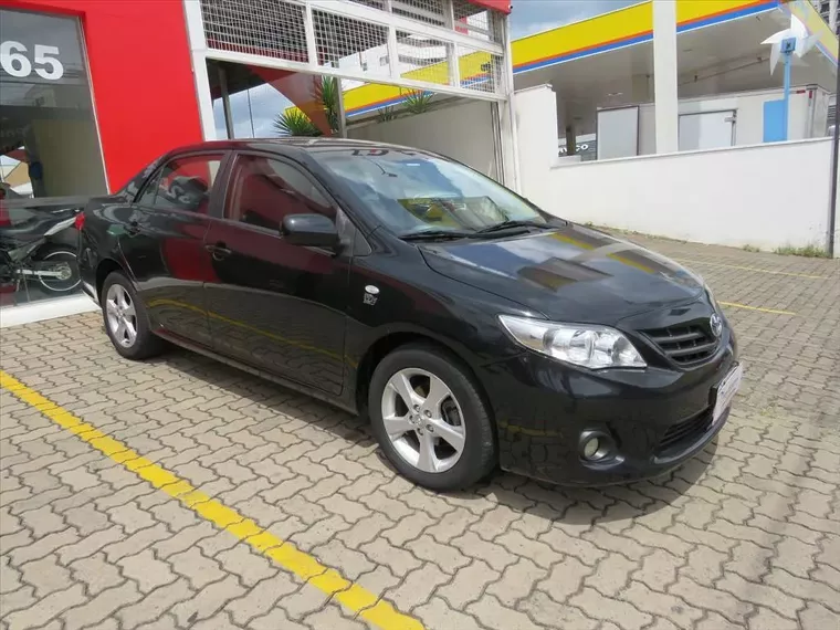 Toyota Corolla Preto 12