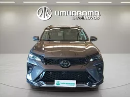 Toyota Hilux SW4