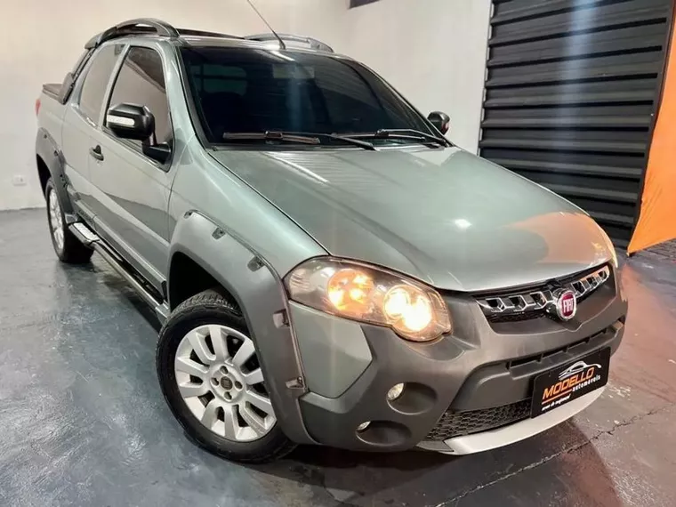 Fiat Strada Cinza 1